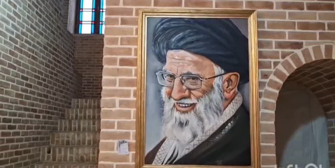نمایشگاه تجسمی «ای ایران» در دلیجان + فیلم