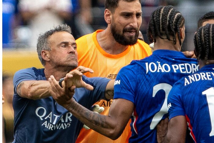 انریکه:احساساتم را کنترل نکردم/ چلسی سزاوار قهرمانی بود