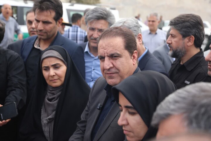 وزیر راه با تاکید بر آمادهسازی زیرساختها:۶۰ درصد زائران اربعین از مرز مهران عبور میکنند