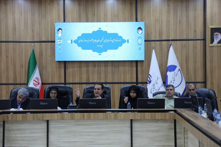 وزیر راه: تکمیل زیرساختهای جادهای و ریلی استان ایلام اولویت دولت چهاردهم است