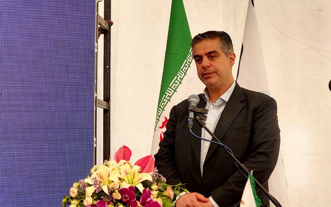 استاندار مرکزی: حمایت از تولید تنها راه رونق اقتصادی است