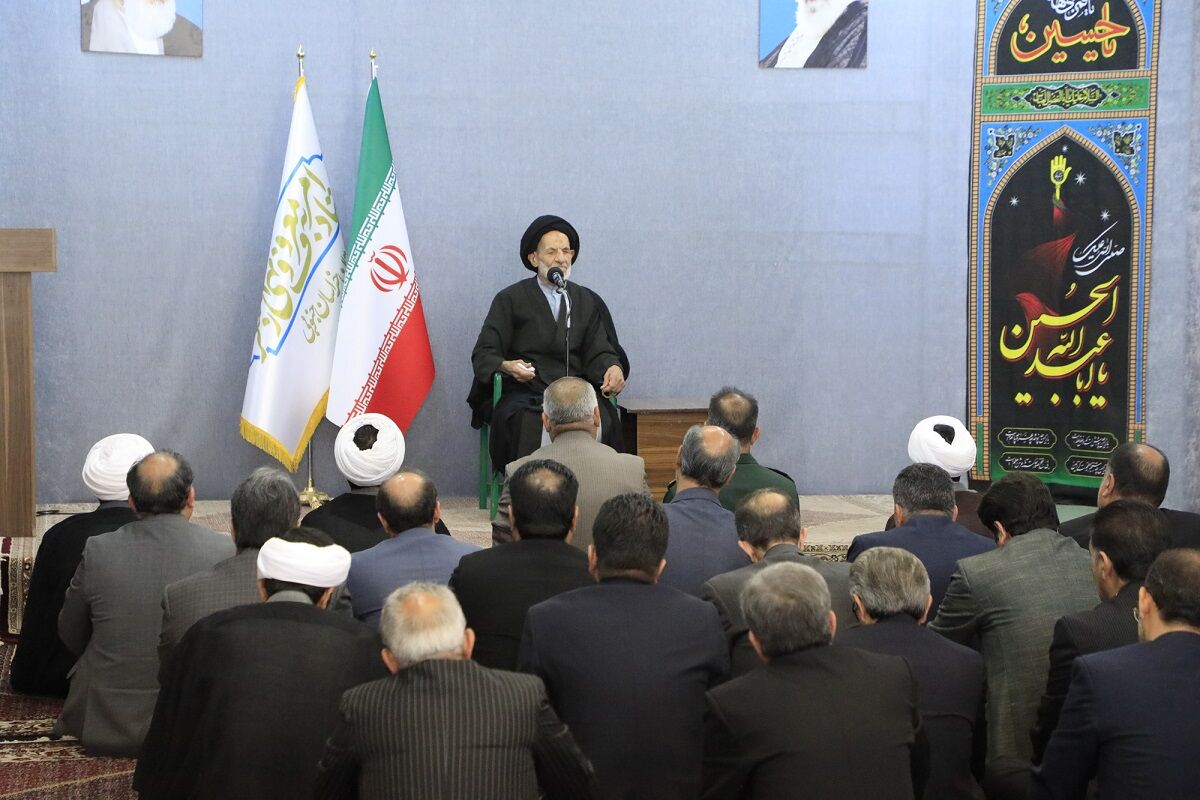 امام جمعه بیرجند: سکوت سازمانهای بینالمللی عامل اصلی استمرار ظلم در جهان است