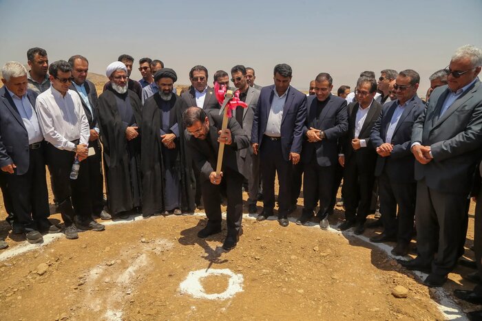 سفر استاندار فارس به شهرستان کوار؛ از کلنگ‌زنی نیروگاه خورشیدی تا پیگیری پروژه‌های عمرانی