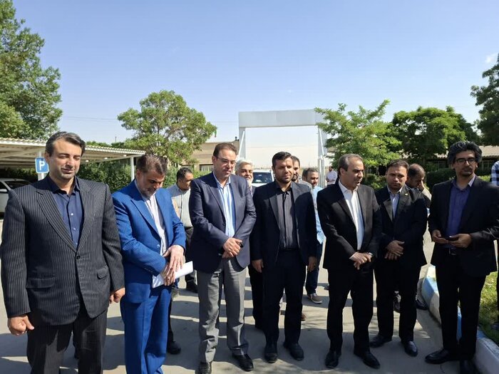 صنعتگران کبودرآهنگی مسایل و مشکلات خود را با معاون وزیر صنعت درمیان گذاشتند