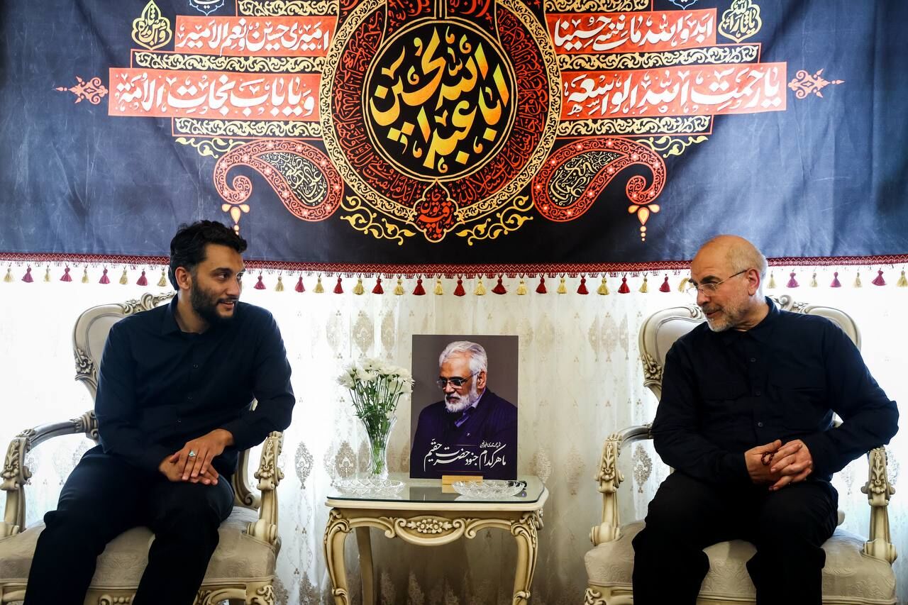 قالیباف با خانواده شهیدان طهرانچی، شادمانی و حاجی‌زاده دیدار و گفت‌وگو کرد