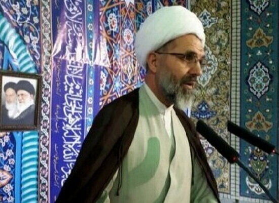 خطیب نماز جمعه تبریز: بینش سیاسی به دور از سیاست زدگی ویژگی دانشجوی انقلابی است