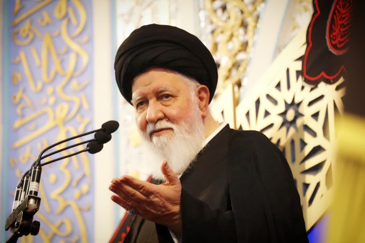 آیت الله علم الهدی: خوی استکباری زیر پا گذاشتن مذاکره و عهده نامه است