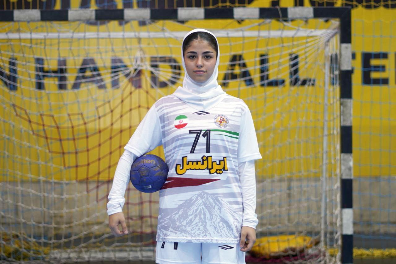 پیروزی مقتدرانه دختران هندبال در قهرمانی آسیا؛ هند برابر ایران زانو زد