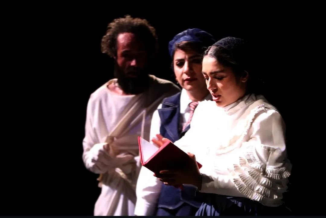 جریان هنر هرگز متوقف نمیشود؛ بازیگران «۲۱» از روزهای تمرین در جنگ گفتند