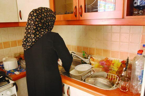 زنان خانهدار؛ قهرمانان پنهان خانواده، نیازمند حمایت و توجه