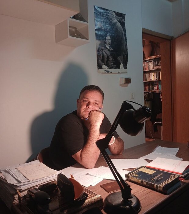 مجموعه شعر ایرانی که به شکل اتفاقی در نروژ ترجمه و منتشر شد/ برای کلمه مرزی وجود ندارد