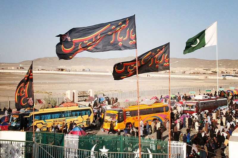 رونمایی از کتاب «شاه است حسین» و برپایی نمایشگاه «هلوساید» در زاهدان