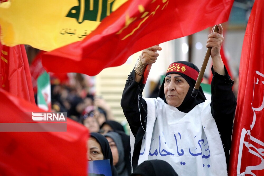 فیلم | برگزاری اجتماع زینبیون با حضور سحر امامی در مصلای بوشهر