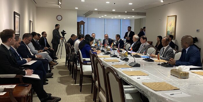 نشست غریبآبادی با گروه دوستان منشور ملل متحد؛اجماع گسترده علیه تجاوز آمریکاو رژیم اسرائیل