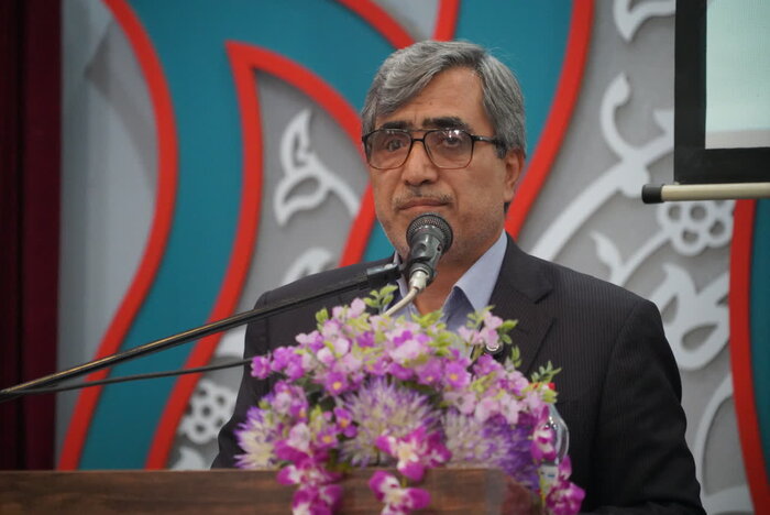 طرح بهسازی و شاداب سازی پنج هزار کلاس در اصفهان آغاز شد