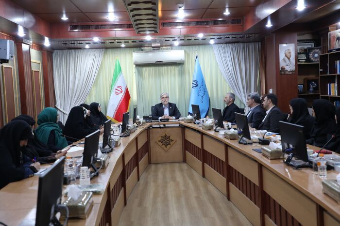 همه شهروندان، فارغ از دین و مذهب باید فرصتهای برابر استخدامی داشته باشند