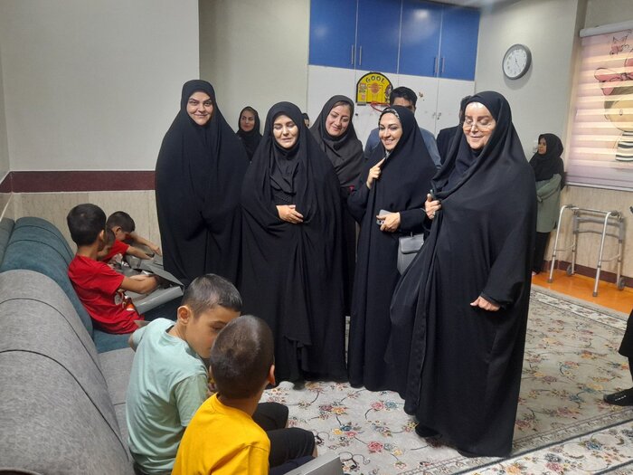 بازگشت نوزادان شیرخوارگاه حضرت رقیه (س) شهرری به آغوش جامعه