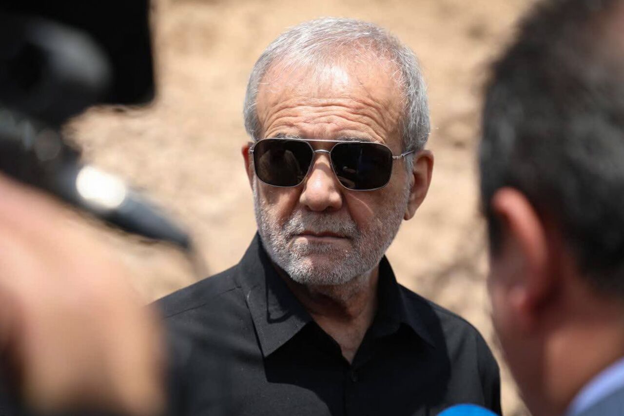 پزشکیان: مردم در مصرف آب صرفهجویی کنند/ پروژه آزادراه شمالی کرج نماد «ما میتوانیم» است