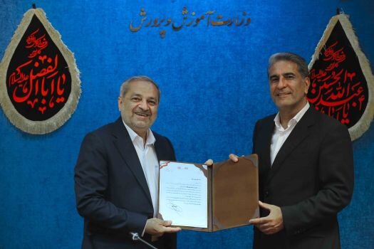 فعالیت ۷۰۰هزار بازنشسته در آموزش و پرورش