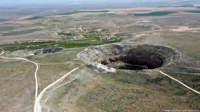 چرایی رخداد و راهحلهای پیشگیری از فرونشست زمین