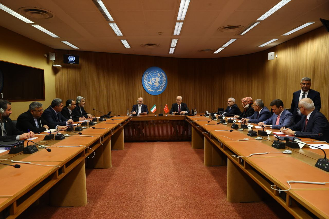 روسای مجالس ایران و ترکیه در ژنو دیدار کردند