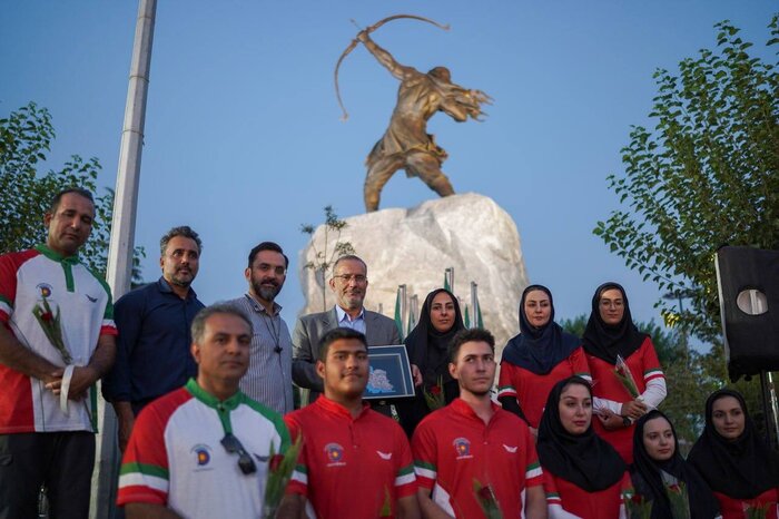 برگزاری رویداد «آرش سرباز ایران» در میدان ونک تهران