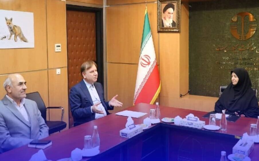 استاندار بوشهر: کاهش حریم دریا زمینهساز تسریع در اجرای طرحهای دریامحور است استاندار بوشهر: کاهش حریم دریا زمینهساز تسریع در اجرای طرحهای دریامحور است