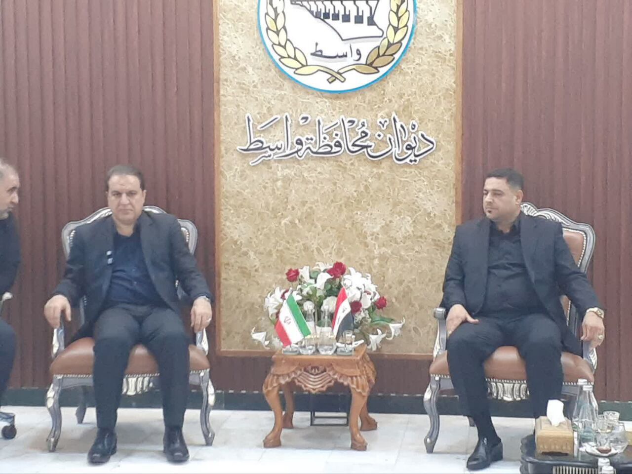 محافظا إيلام الإيرانية و واسط العراقية يؤكدان على حسن استضافة زوّار الأربعين