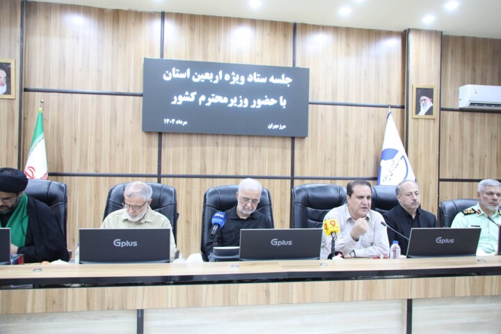 وزیر کشور: همه دستگاهها رضایت زائران اربعین را تامین کنند