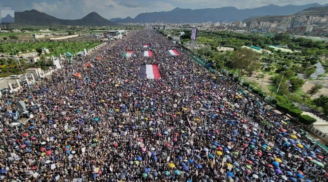 حمایت دانشجویان و دانش آموزان یمنی از کودکان غزه