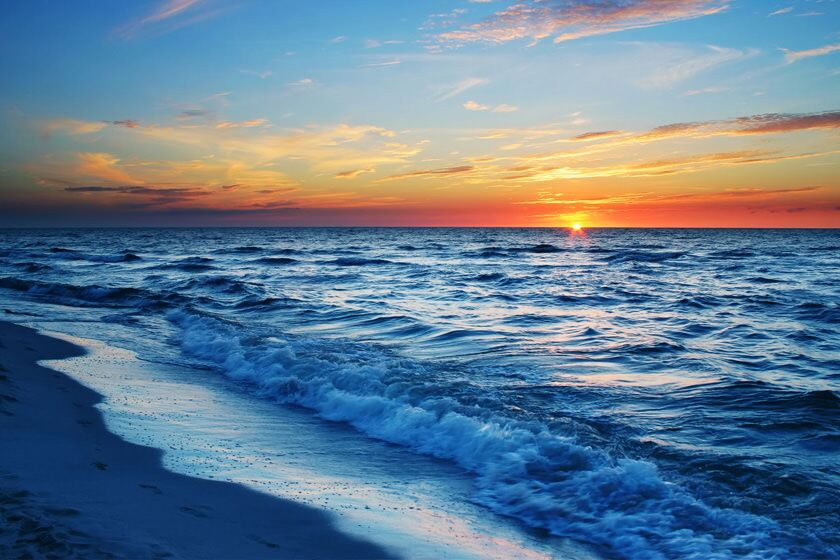 دریای خزر؛ روایت یک زیستبوم فراموششده در سایه توسعهطلبی دریای خزر؛ روایت یک زیستبوم فراموششده در سایه توسعهطلبی