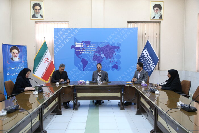 معاون درمان علوم پزشکی مشهد: خدمات رایگان و خرید تجهیزات گران چالش حوزه سلامت است