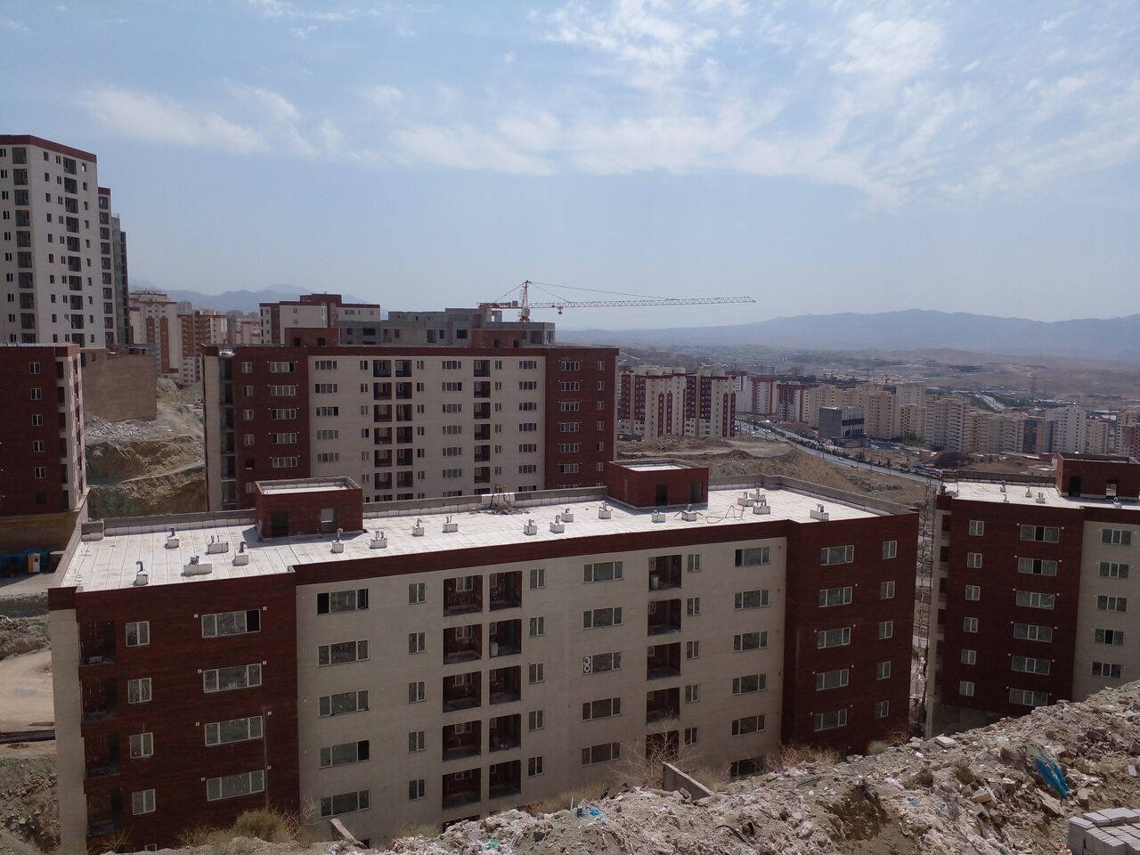 ۱۱ همت منابع صندوق ملی مسکن به تکمیل زیرساخت‌های آب و برق سایت‌های مسکونی اختصاص یافت 