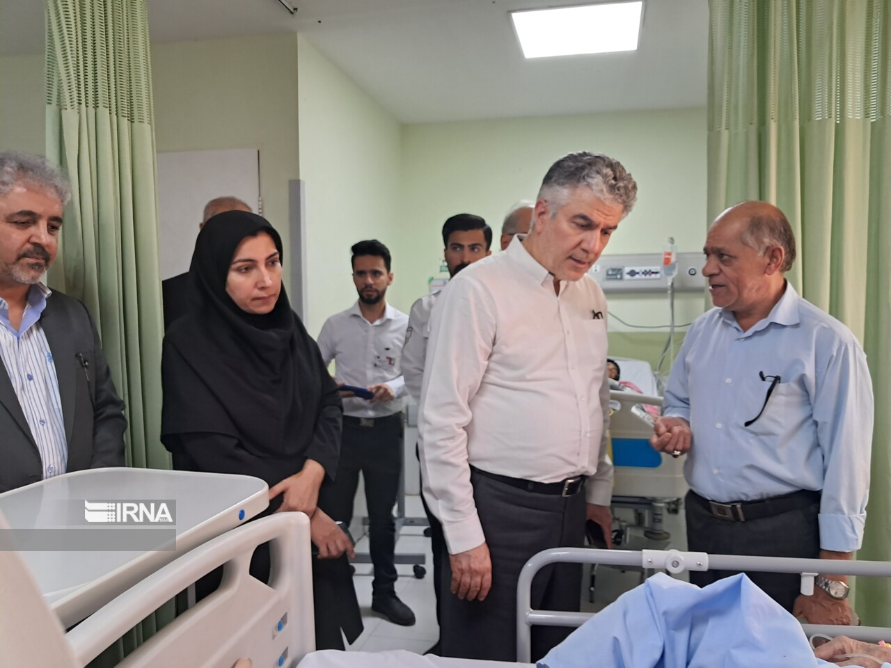 رضوی: وزارت بهداشت برای تجهیز بیمارستانهای مرزی عزم جدی دارد