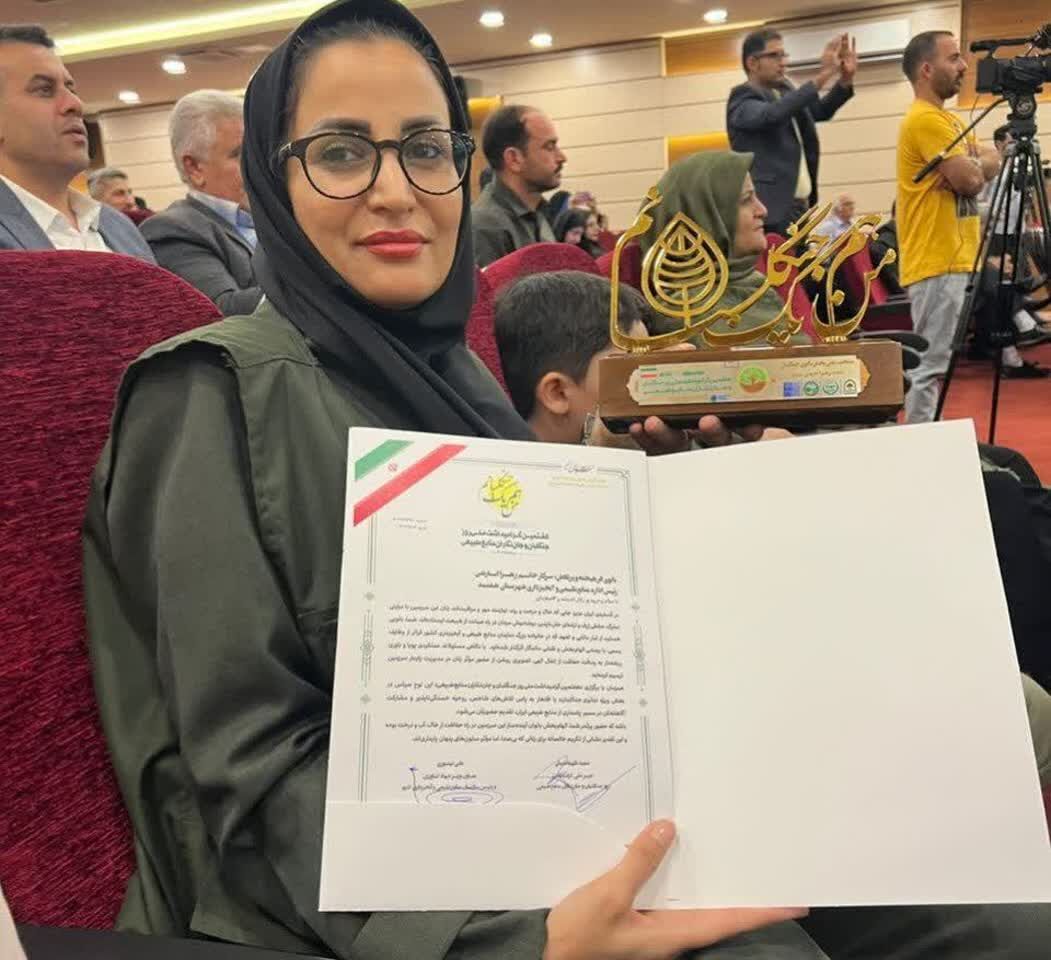 رییس اداره منابع طبیعی «ششتمد» بانوی جنگلبان نمونه کشوری شد رییس اداره منابع طبیعی «ششتمد» بانوی جنگلبان نمونه کشوری شد