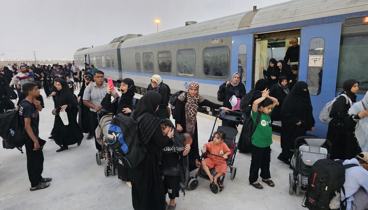 استقبال مسافران از حمل و نقل ریلی لرستان افزایش یافت