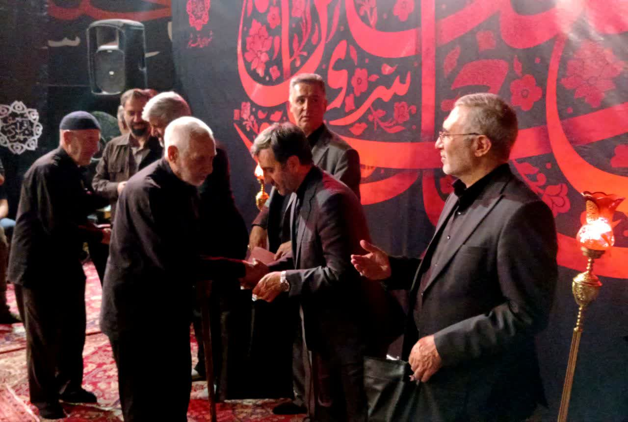موکب حضرت ابوالفضل (ع) باقرشهر در شب اربعین پذیرای زائران حسینی شد + فیلم