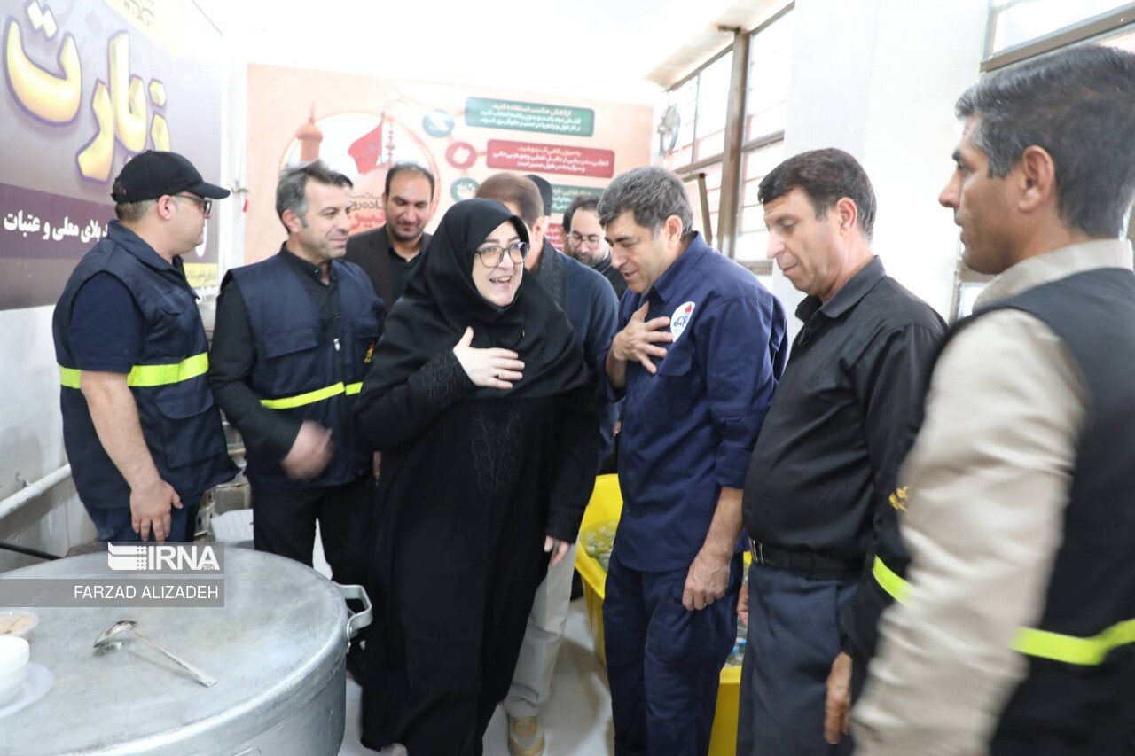 فیلم| سفر سخنگوی دولت به مهران قلب تپنده اربعین فیلم| سفر سخنگوی دولت به مهران قلب تپنده اربعین