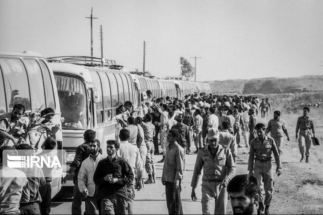 سیمهای خاردار شکستند؛ خاطرهها نه!