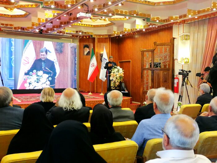 استاندار اصفهان: جوانان خلاق باید با تجارب استادان هنر پیوند بخورند