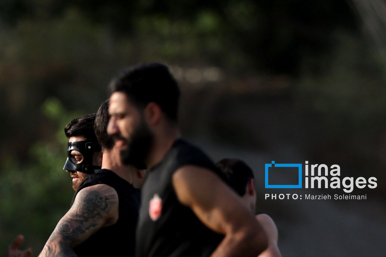 احتمال یک انتقال جنجالی دیگر؛ تماس تراکتور با مدافع پرسپولیس