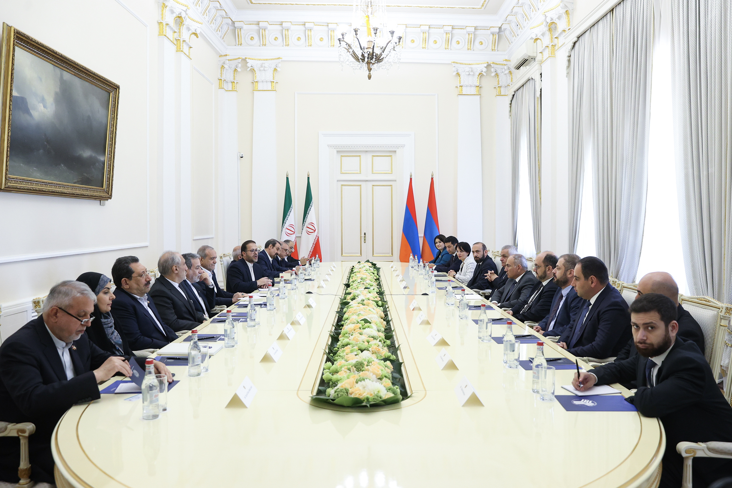 روابط ایران و ارمنستان در حال توسعه است/ آمادگی برای انعقاد قرارداد همکاریهای بلندمدت