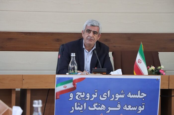 عضو خبرگان رهبری: دشمنان درصدد فاصله‌ انداختن نسل جوان با فرهنگ شهادت هستند