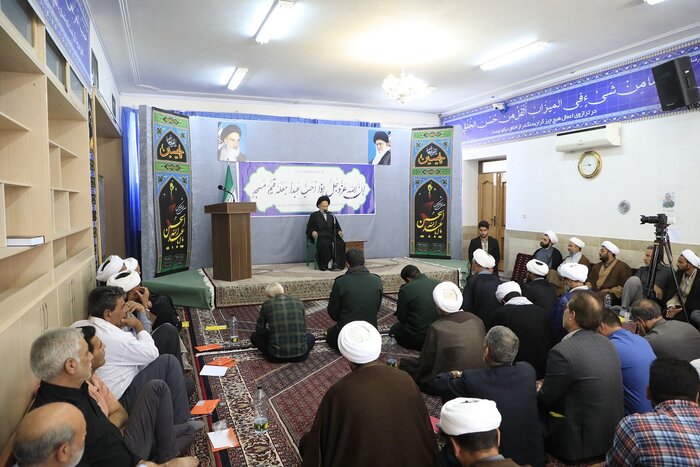 امام جمعه بیرجند: جهان امروز گرفتار بحران اندیشه و اخلاق است