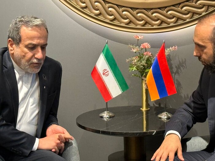 تاکید وزیران خارجه ایران و ارمنستان بر اهمیت تدوین سند جامع مشارکت راهبردی