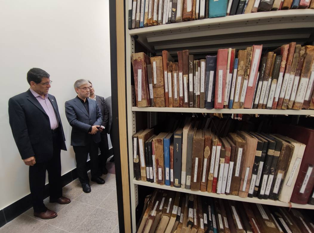 وزیر علوم: دانشگاهها باید استقلال مالی پیدا کنند