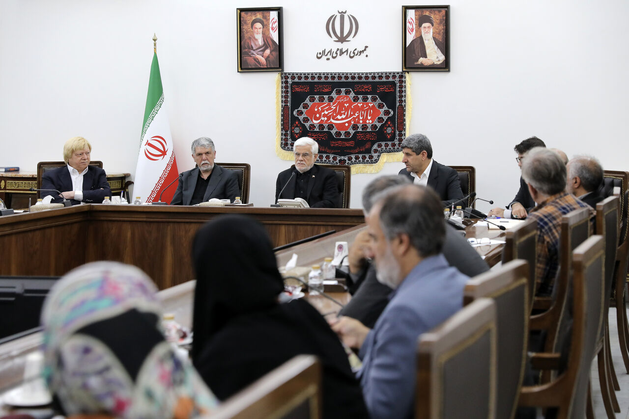 تاکید عارف بر ضرورت تحول رویکرد حکمرانی در حوزه فرهنگ و هنر پس از جنگ ۱۲ روزه