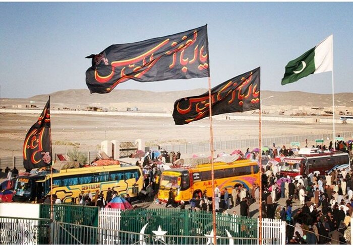 سلام زائران خارجی به «بچههای امام رضا (ع)»