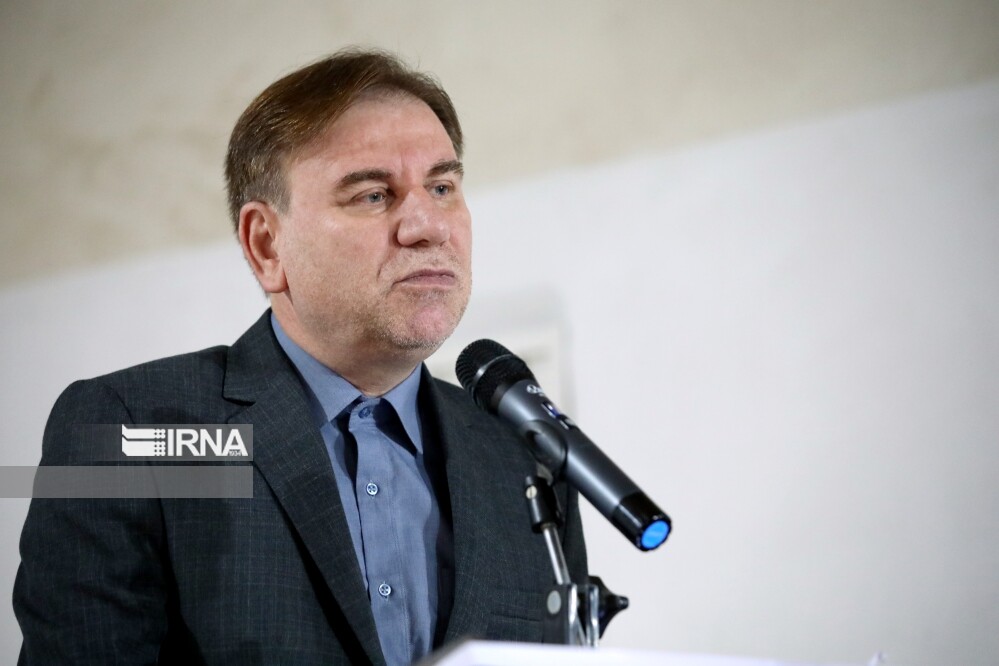 استاندار بوشهر بر ارتقای سطح کیفی خدمت رسانی به خانواده های شهدا تاکید کرد