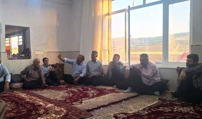 رسیدگی به مشکلات روستای «صید ایاز» گیلانغرب در هفته دولت/ وعده ساخت مدرسه و بهبود آنتن‌دهی